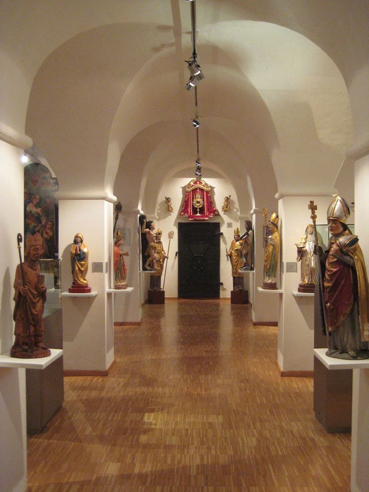 Brauchtum Lungau – Stille-Nacht- und Wallfahrts-Museum neben der Minor Basilika Mariapfarr